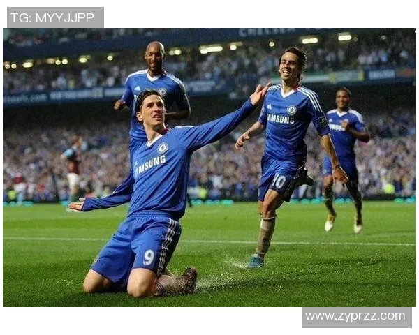 足球明星滑跪挑战赛谁能滑得最远引发热议与关注 足球明星滑跪挑战赛谁能滑得最远引发热议与关注