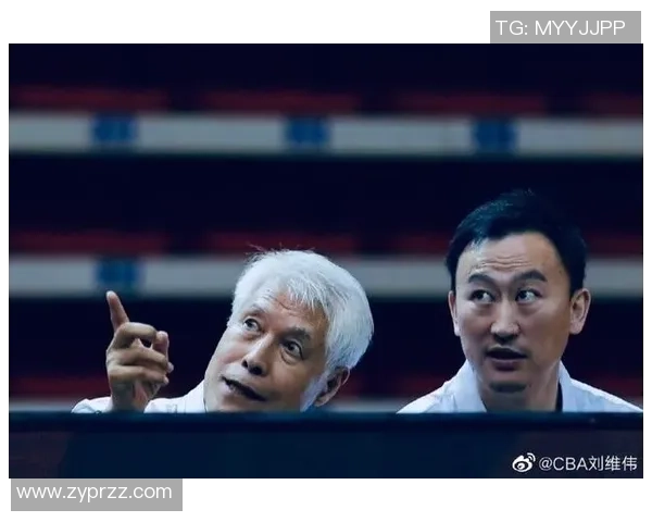 重庆篮球队崛起之路:从默默无闻到大师赛的辉煌历程 重庆篮球队崛起之路:从默默无闻到大师赛的辉煌历程